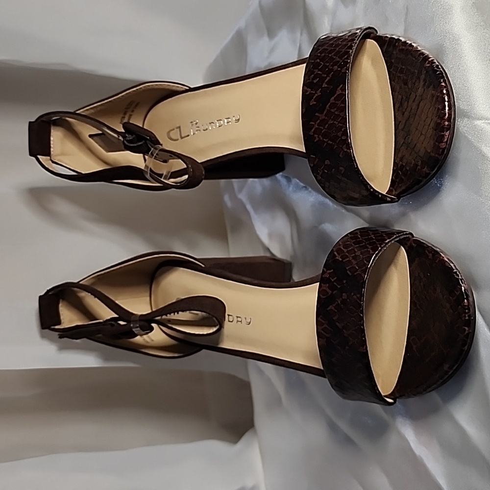 NIB- Chinese Laundry Brown Snakeskin Sandal